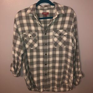 Men’s Gray plaid shirt